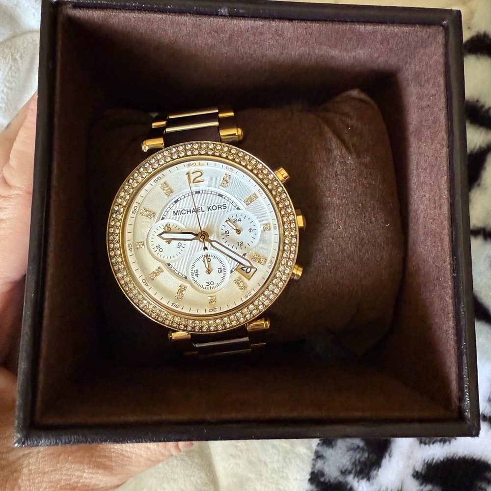 Michael Kors Two-Tone Women's Watch - Picture 5 of 7